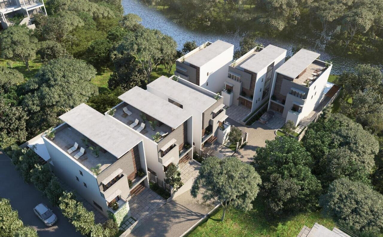 5-Ensuite Townhouse with Heated Pool & Tennis Court - Lavington