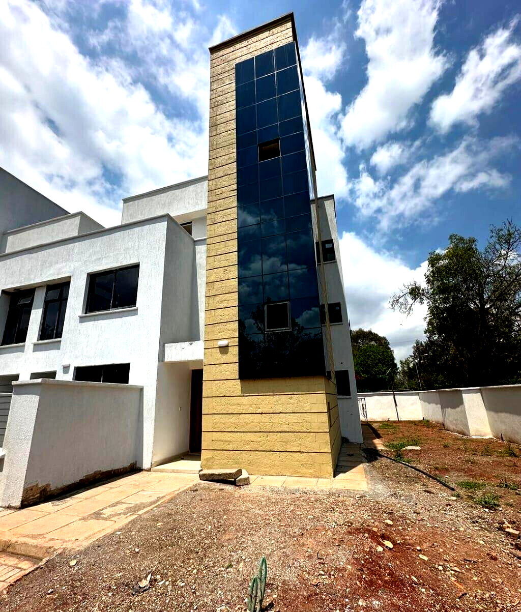 4-Ensuite Townhouse with Study & Solar - Lavington