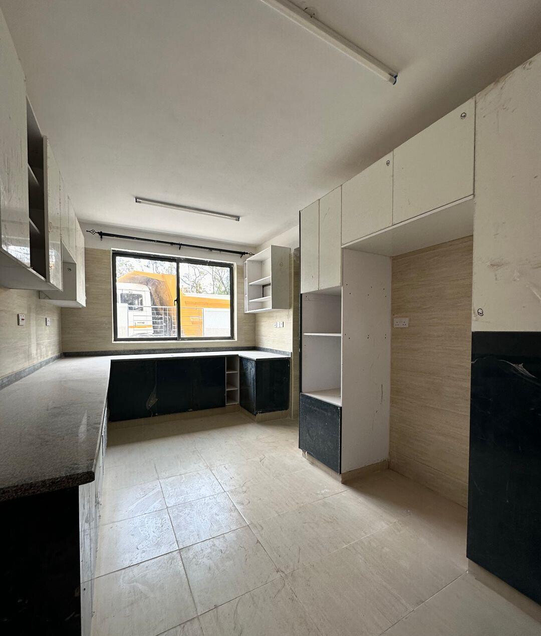 4-Ensuite Townhouse with Study & Solar - Lavington