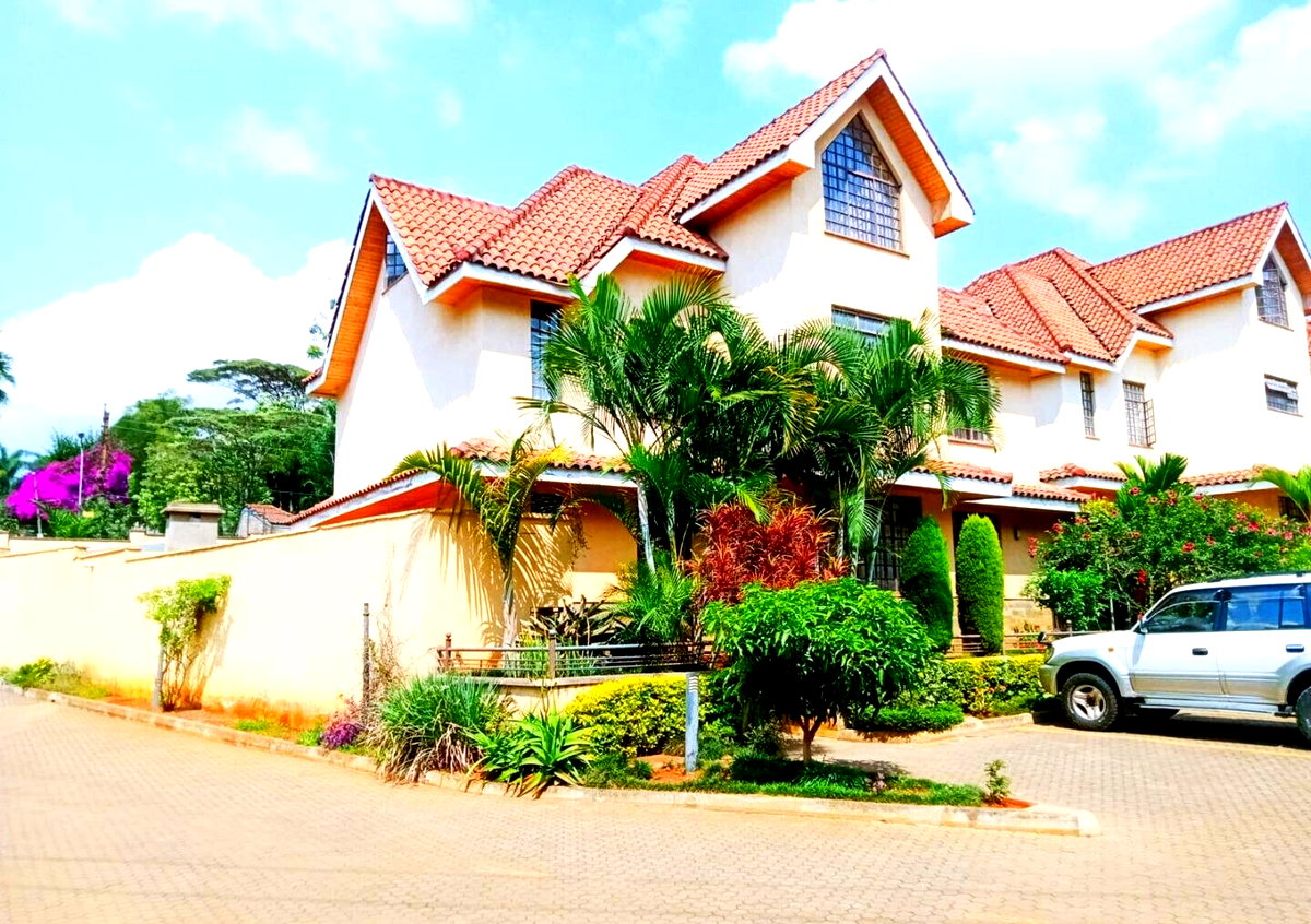 5-Ensuite Townhouse with SQ & Generator - Lavington