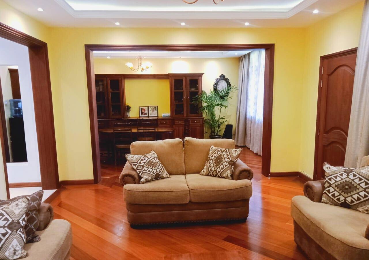 5-Ensuite Townhouse with SQ & Generator - Lavington