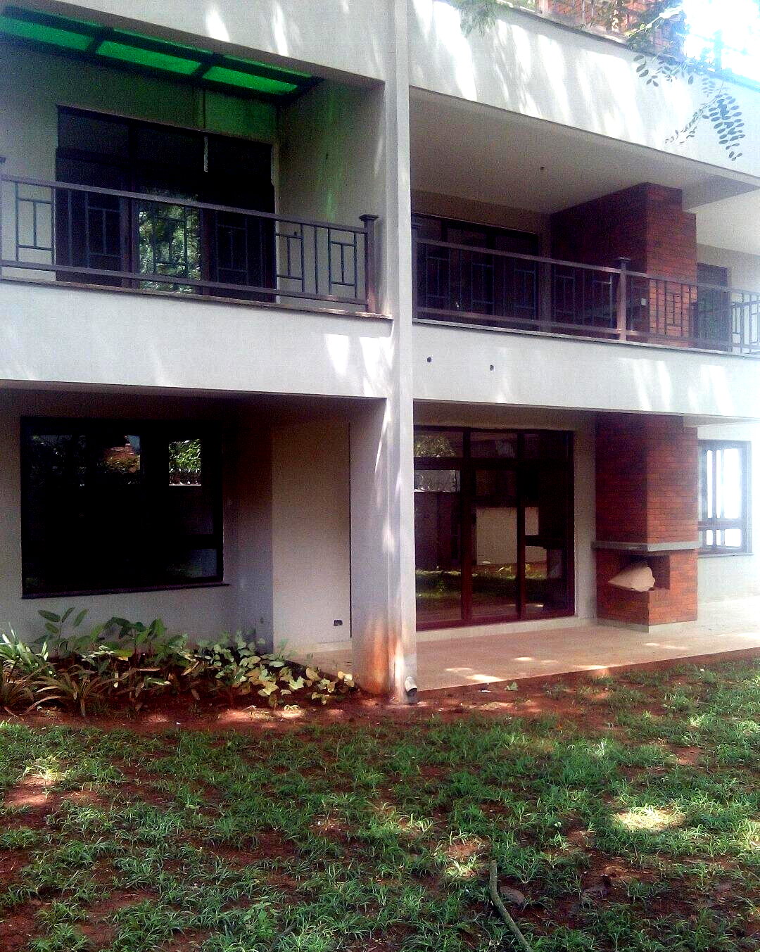 5-Ensuite Townhouse with Generator & Mature Garden - Lavington