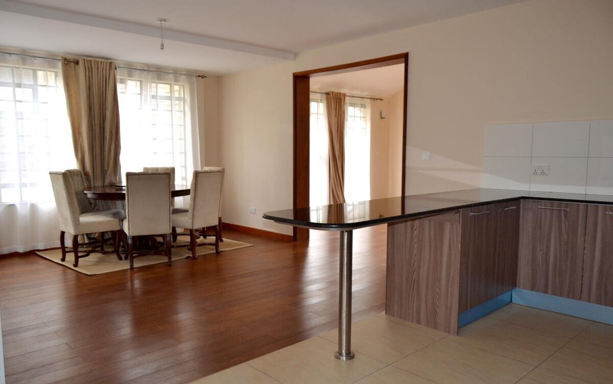 7-Bedroom Townhouse on 5 Acres of Lawns - Kitisuru