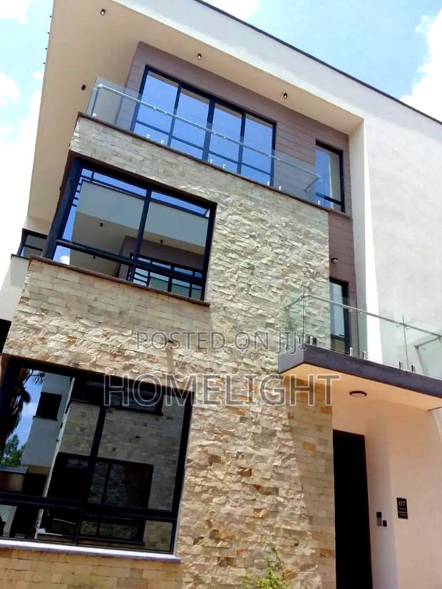 4bdrm Villa in Lavington for sale