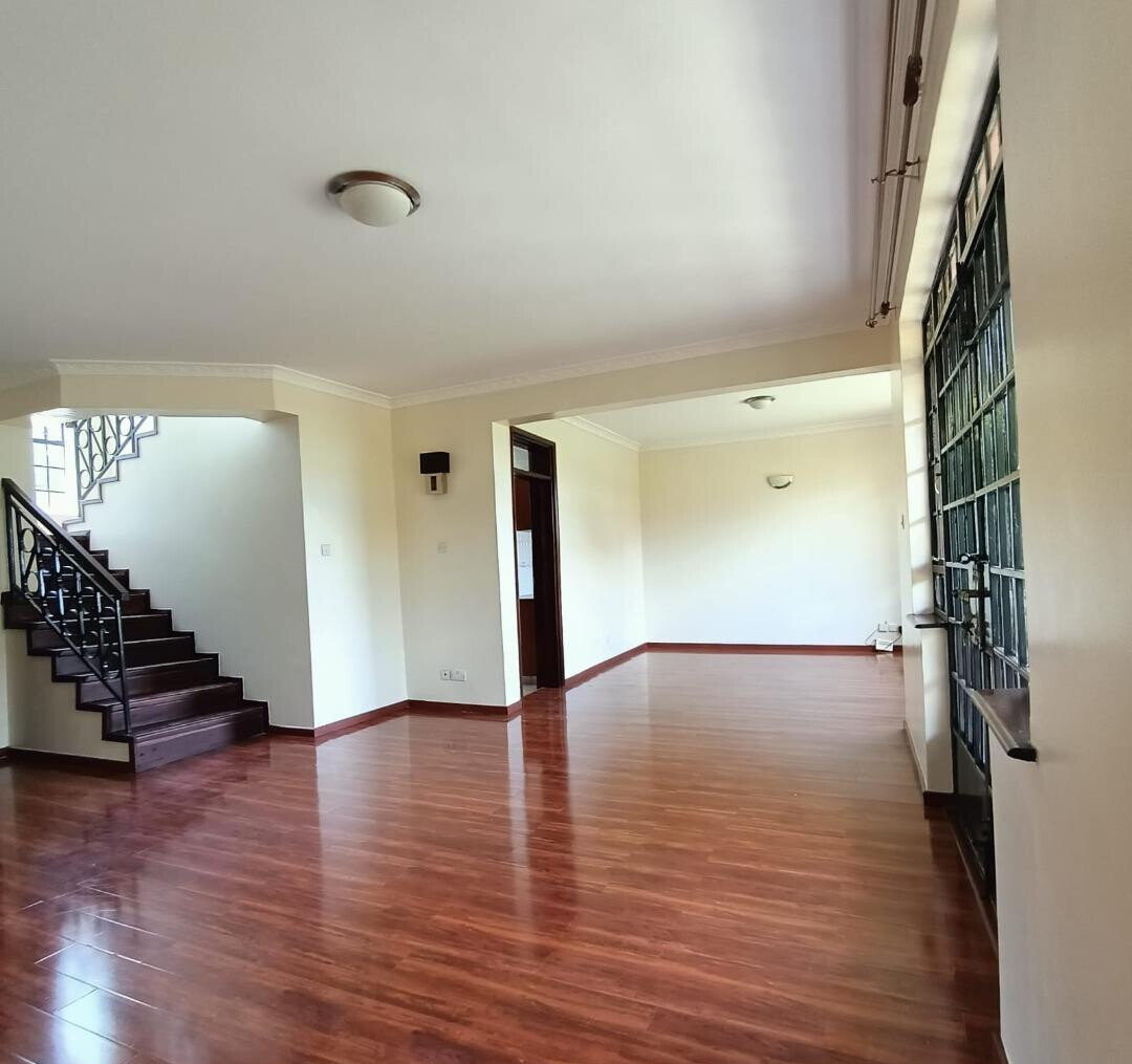 UN-Approved 4BR Townhouse with Private Garden - Runda