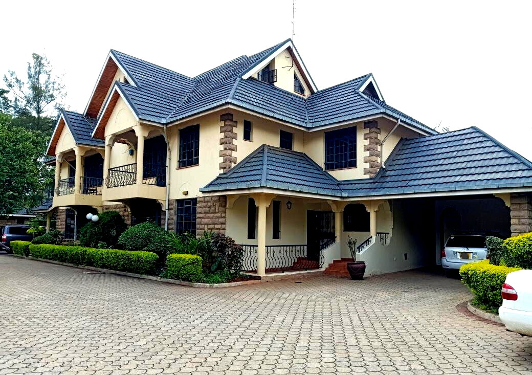 5BR All-Ensuite Townhouse with Parquet Floors & DSQ - Kileleshwa
