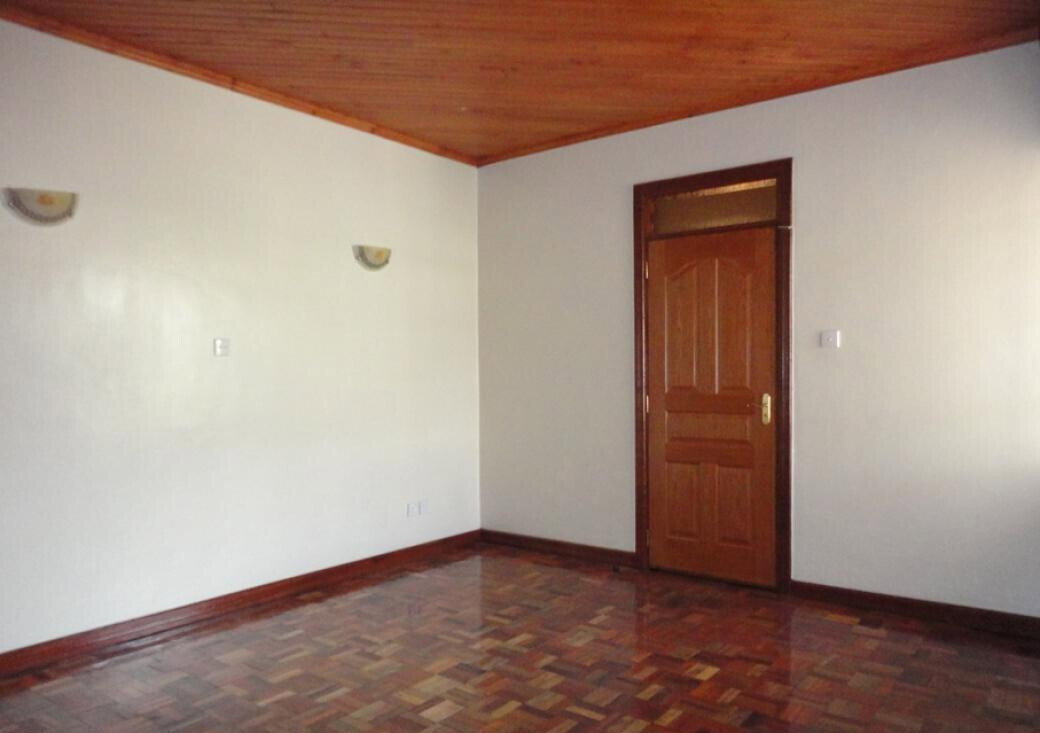 5BR All-Ensuite Townhouse with Parquet Floors & DSQ - Kileleshwa