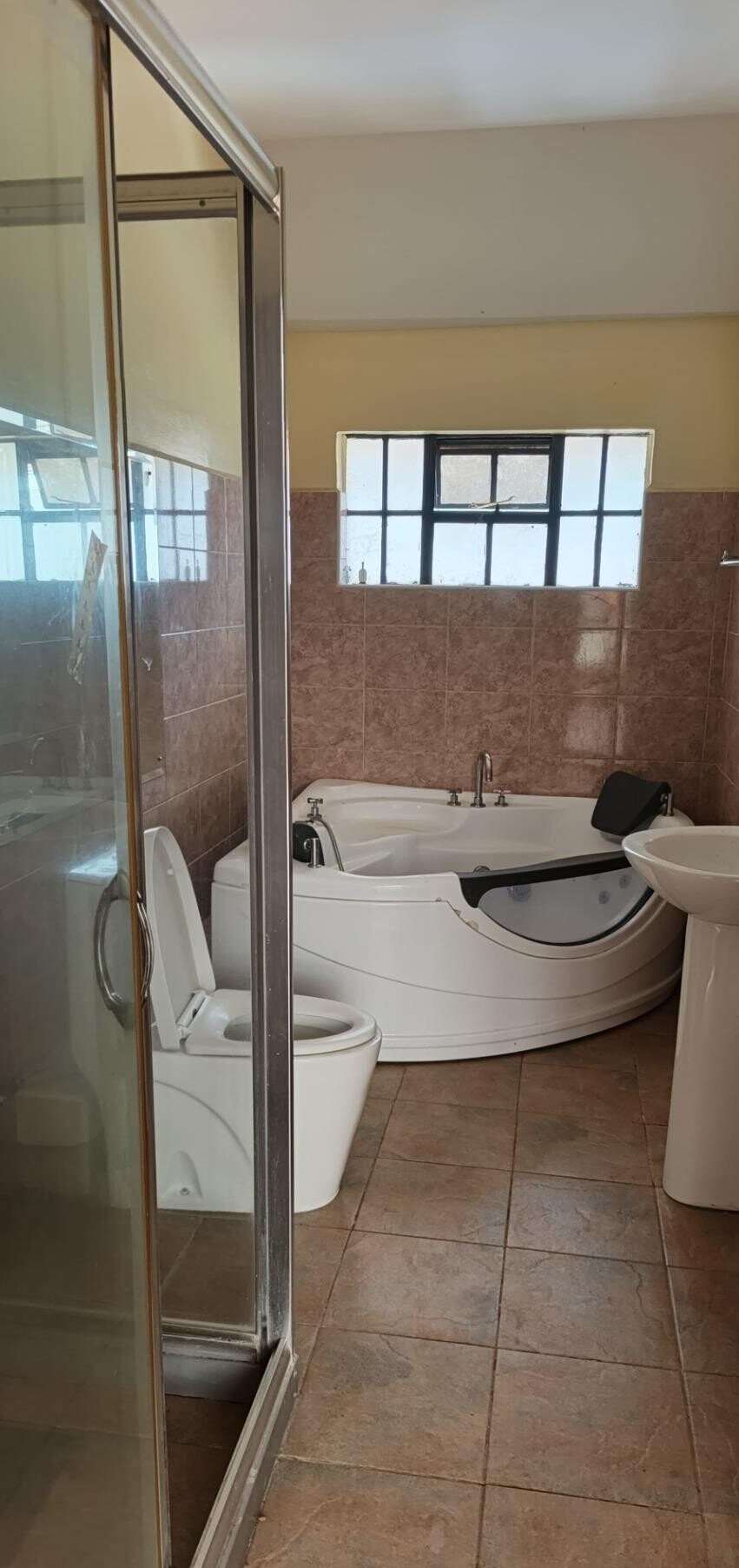 5BR Garden Home for KSh 180K