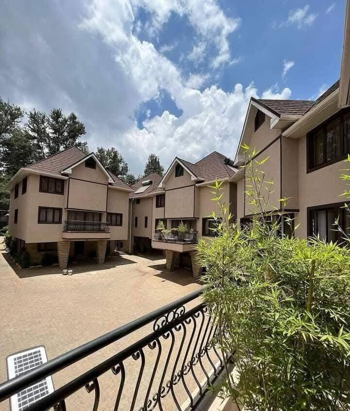 Newly Built 5-Ensuite Townhouse with Home Office - Lavington