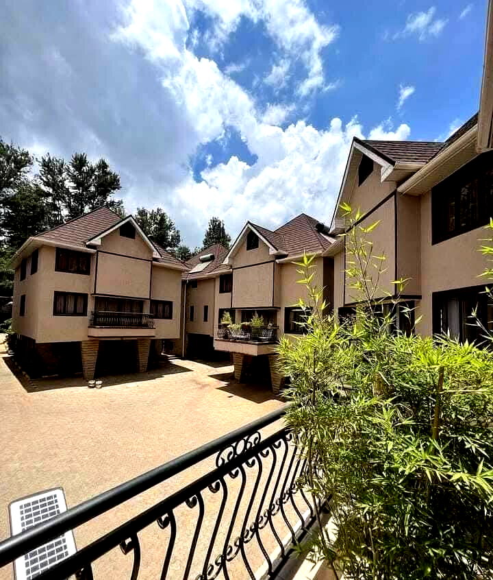 Newly Built 5-Ensuite Townhouse with Home Office - Lavington