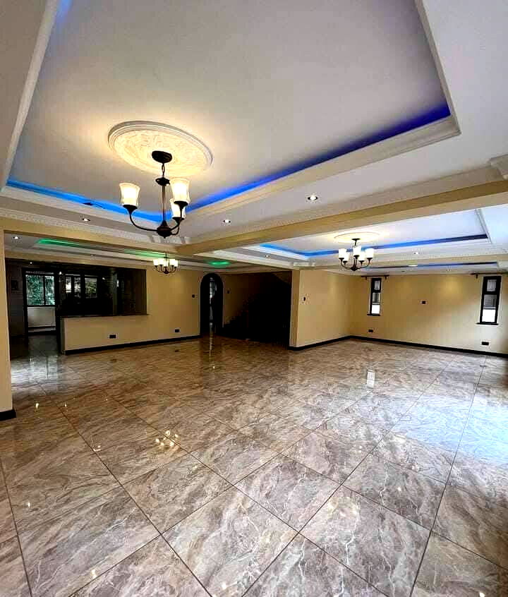 Newly Built 5-Ensuite Townhouse with Home Office - Lavington