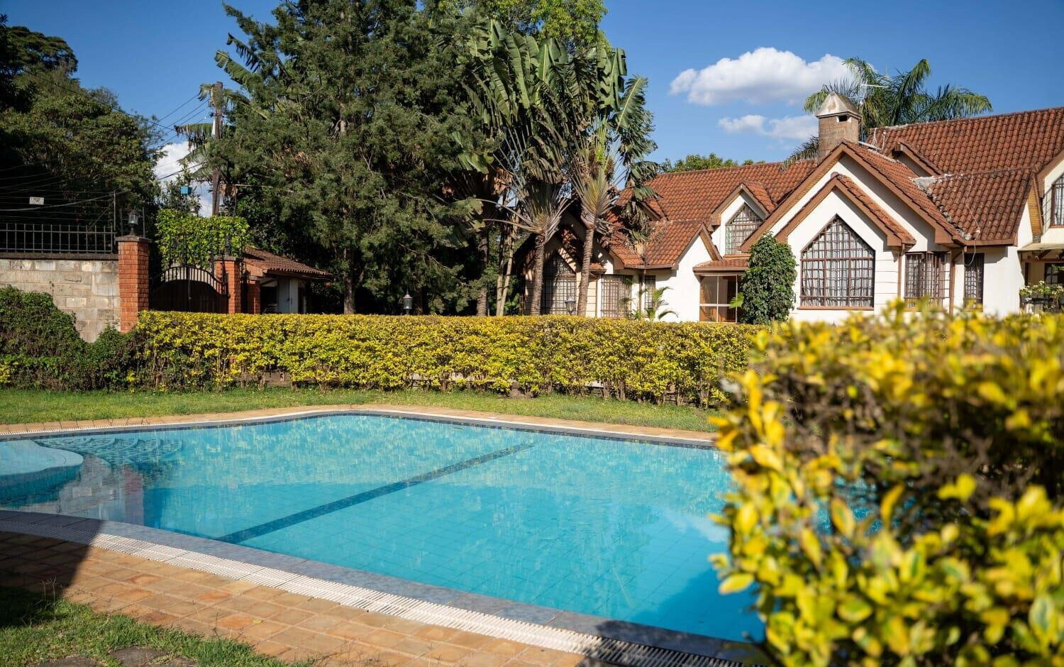 Exclusive 5-Bedroom Villa in Intimate Gated Community - Lavington