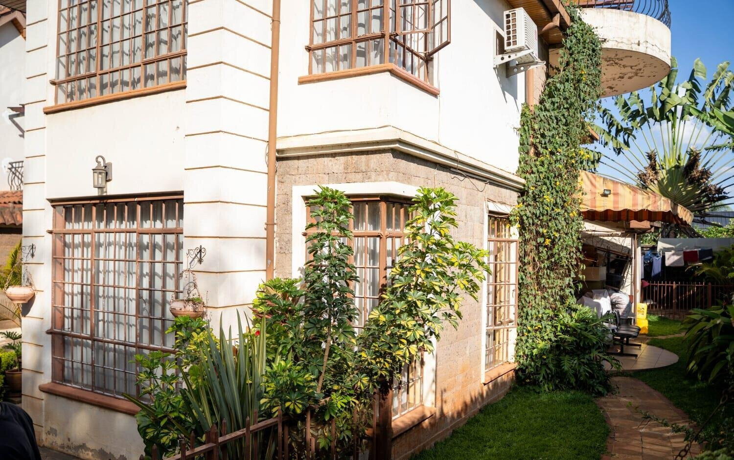 Exclusive 5-Bedroom Villa in Intimate Gated Community - Lavington