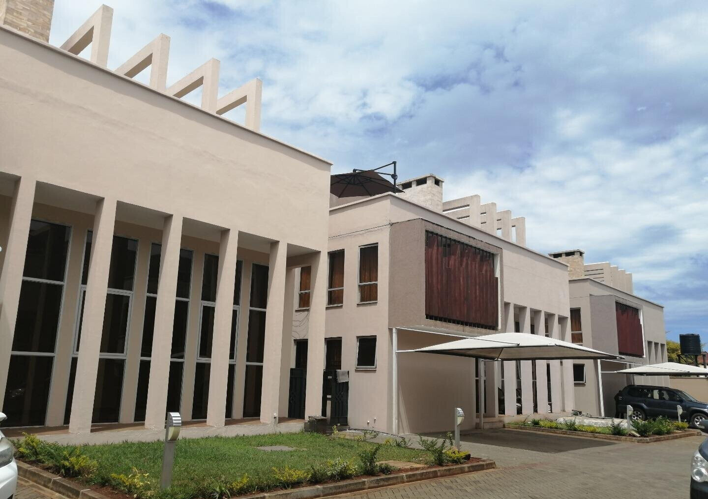 Private Gated Townhouse with DSQ - Lavington
