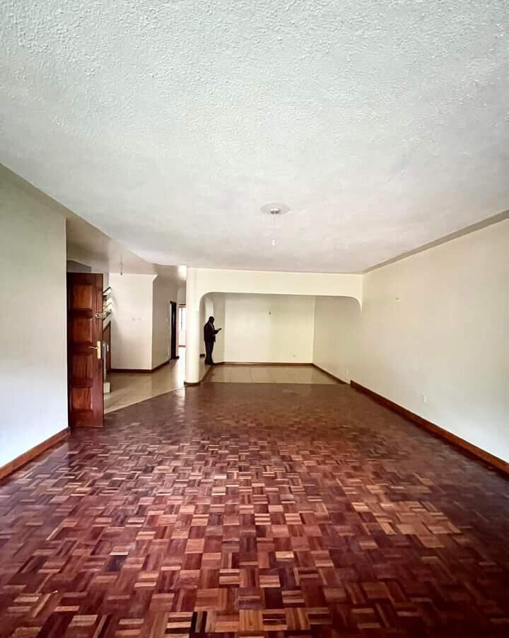 5-Ensuite Townhouse with DSQ & Garden - Lavington