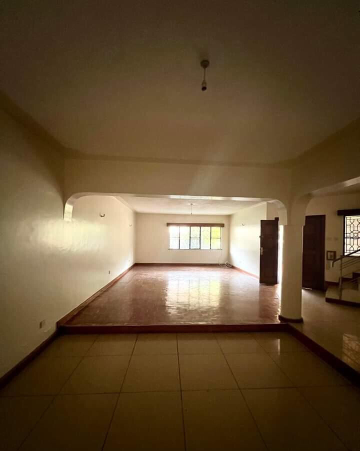 5-Ensuite Townhouse with DSQ & Garden - Lavington