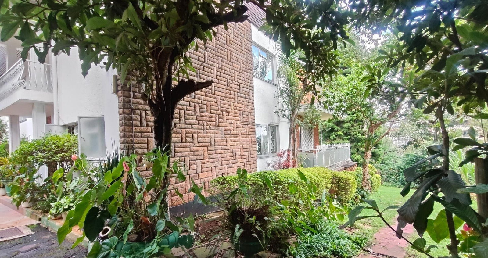 0.8 Acre Riverside Plot for KSh 450M