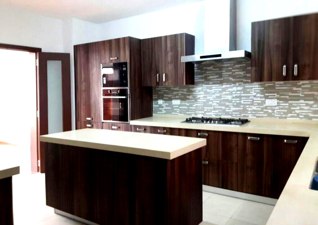 Mediterranean-Style 5-Ensuite Townhouse with Attic Study - Lavington