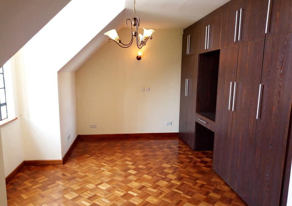 Spacious 4BR Townhouse on Chalbi Drive - Lavington