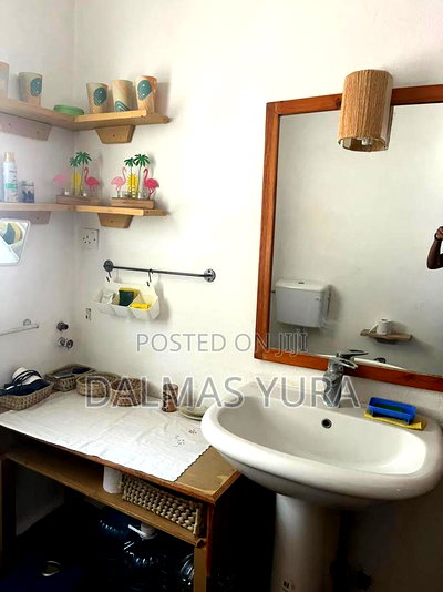 Furnished 2bdrm Apartment in Malindi for sale - Image 4