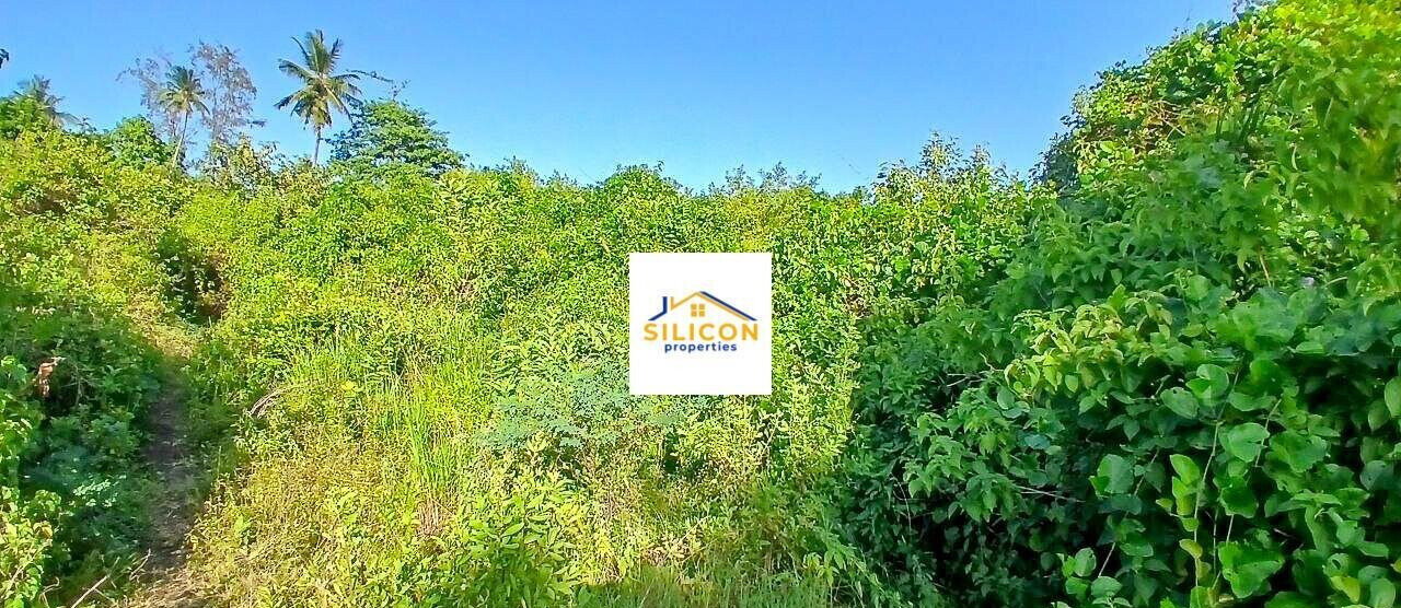 1 Acre Plot in Galu Kinondo for KSh 7M