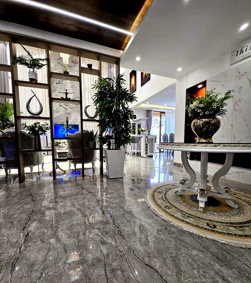 6-Ensuite Villa with Panic Room & Gym - Lavington