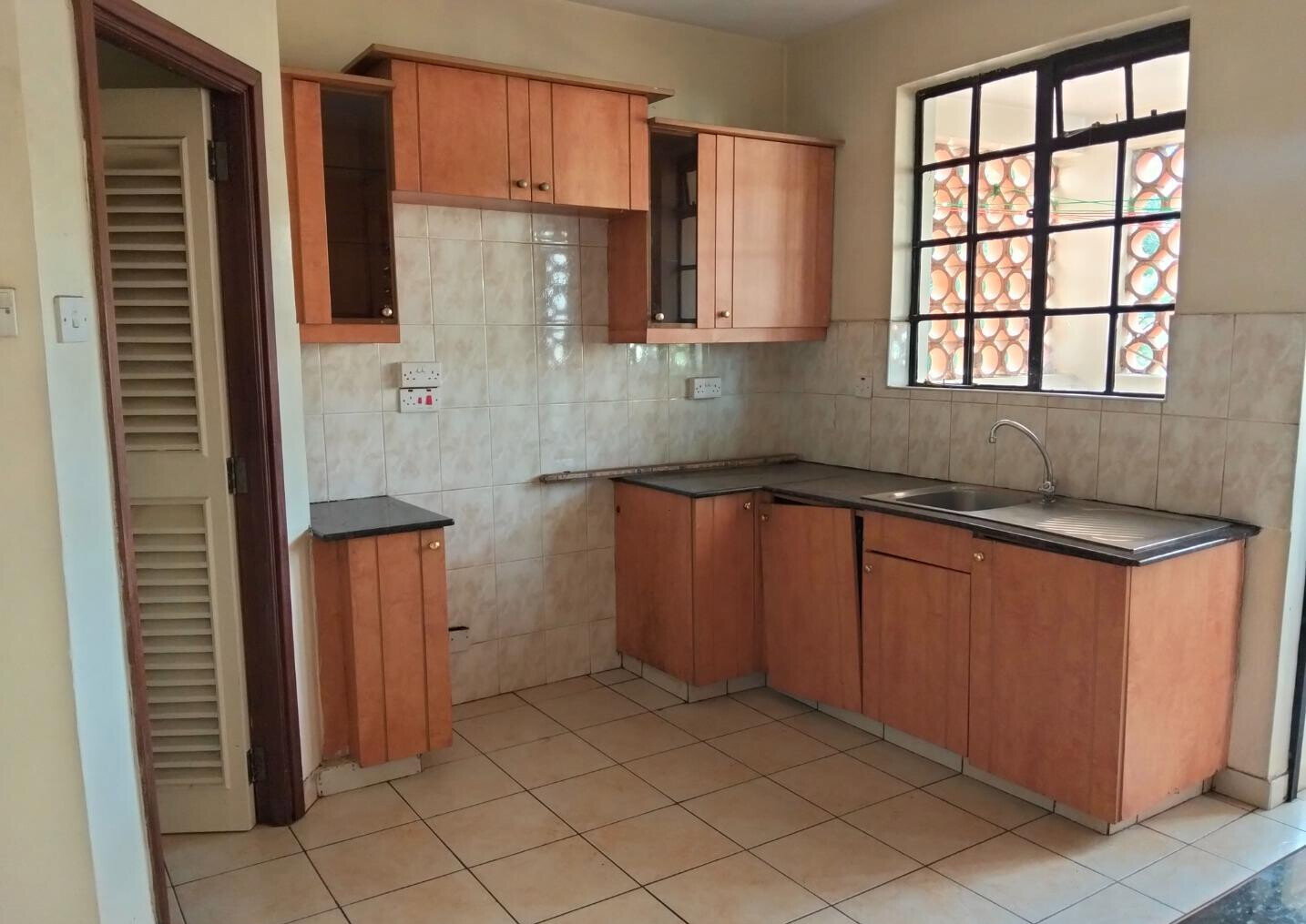 3BR with Pool & Balcony in Quiet Kileleshwa - KSh 16.5M