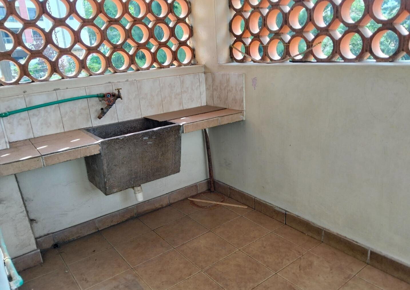 3BR with Pool & Balcony in Quiet Kileleshwa - KSh 16.5M