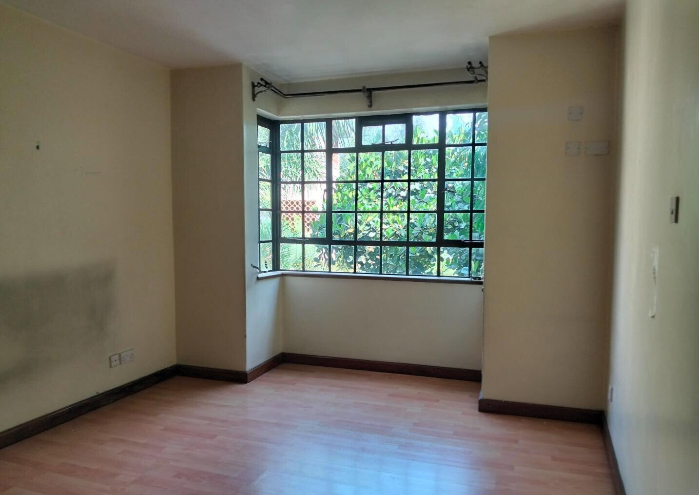 3BR with Pool & Balcony in Quiet Kileleshwa - KSh 16.5M