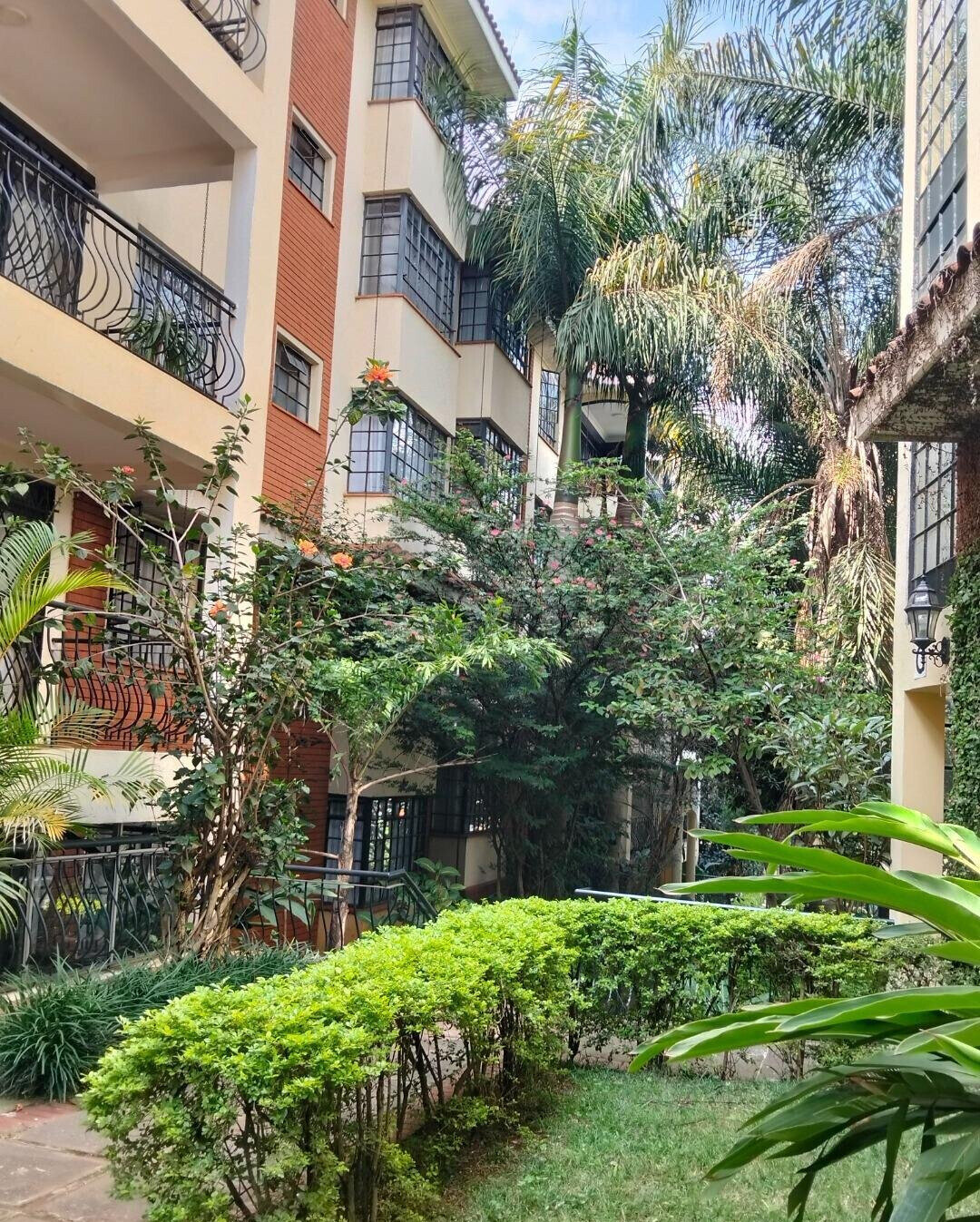3BR with Pool & Balcony in Quiet Kileleshwa - KSh 16.5M