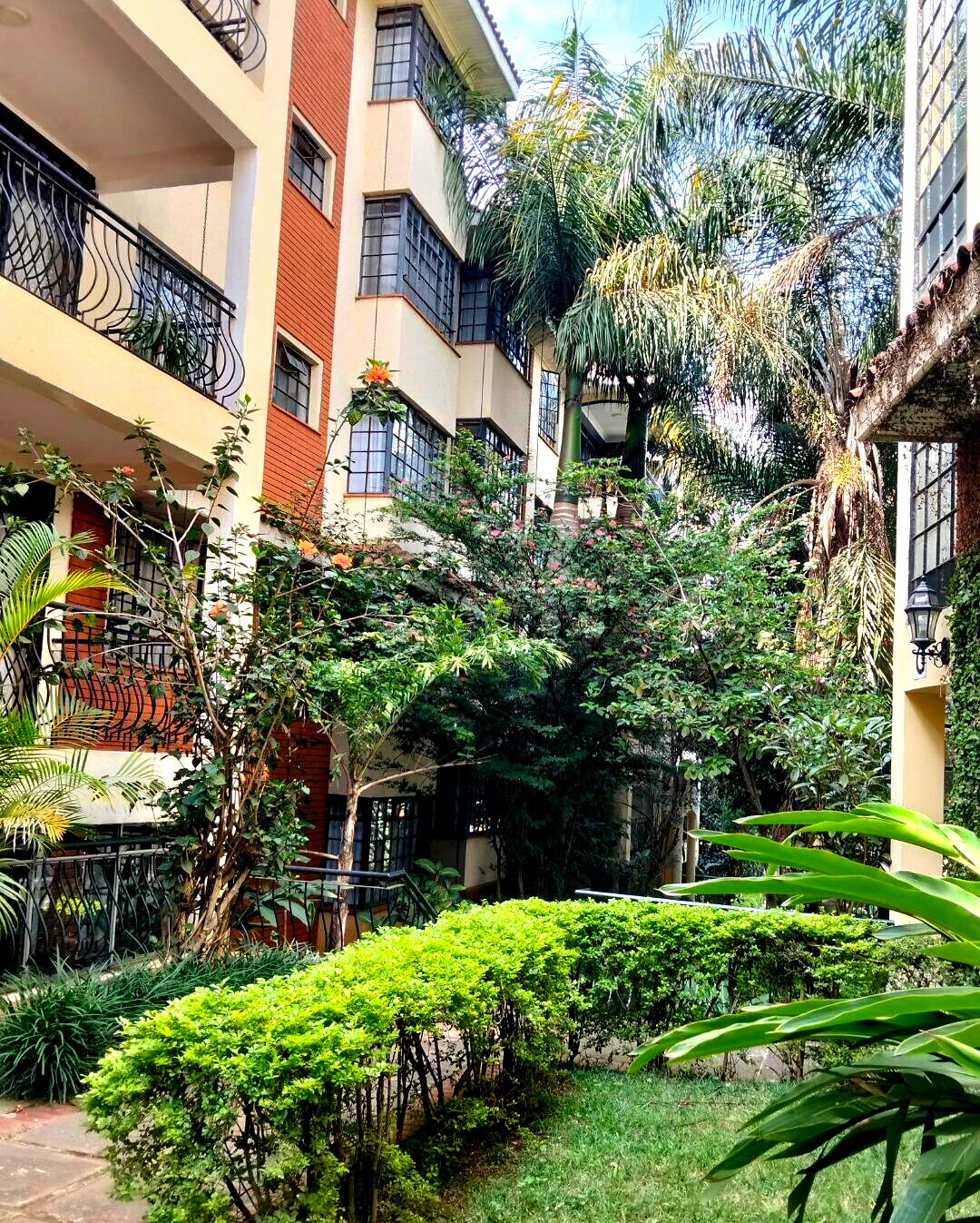 3BR with Pool & Balcony in Quiet Kileleshwa - KSh 16.5M