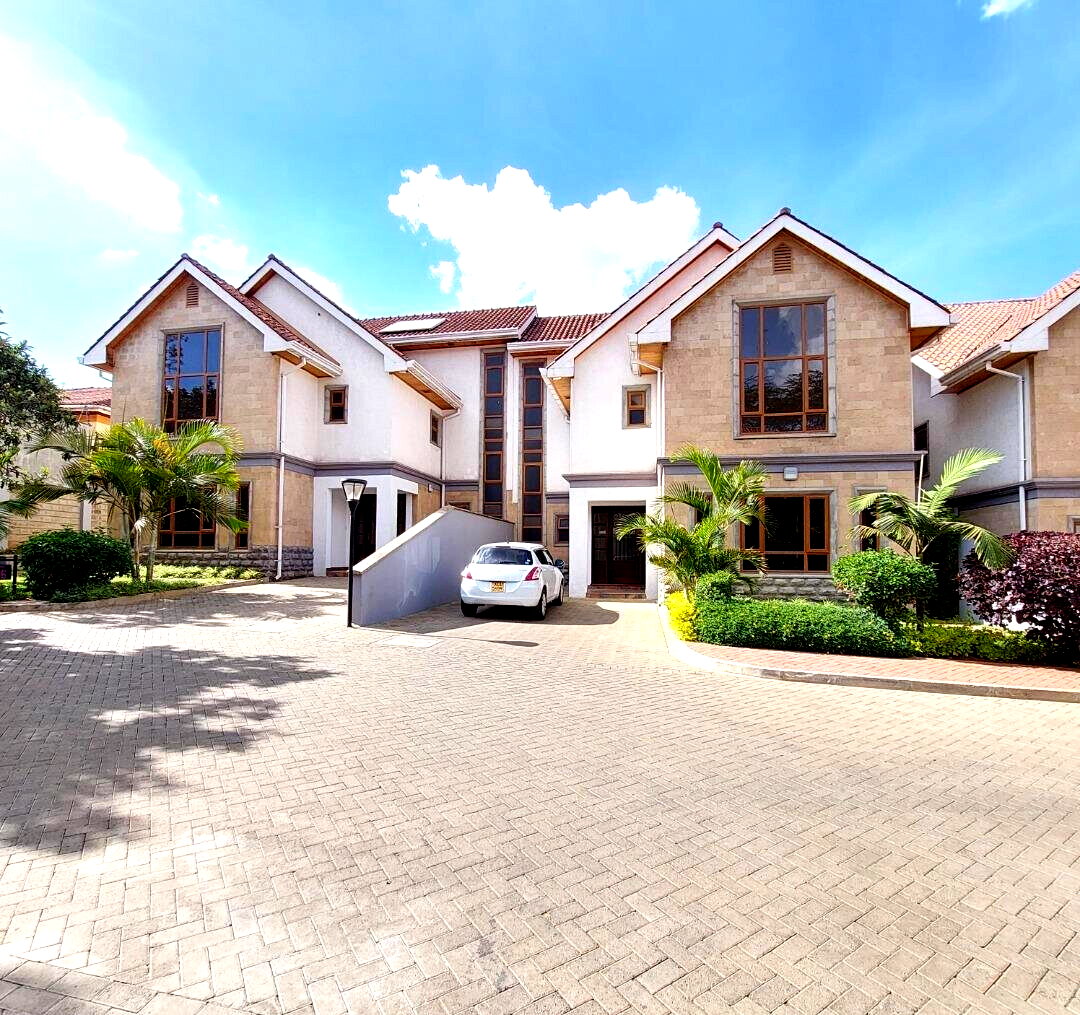 5-Ensuite Townhouse with Attic & Mahogany Finishes - Lavington