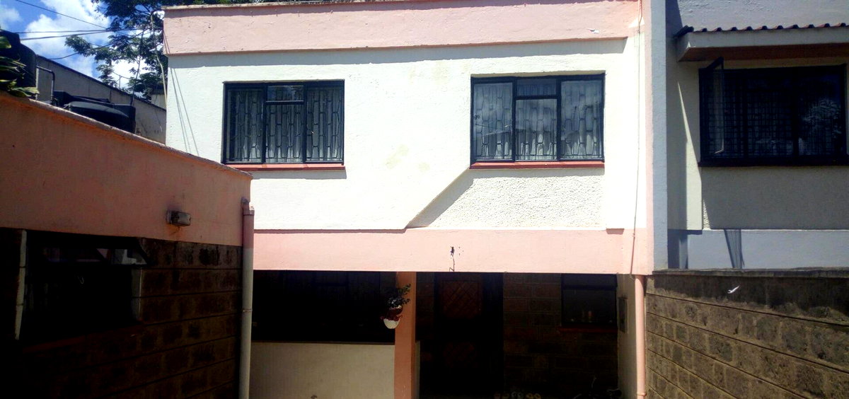 4BR Master En-Suite Townhouse with Private Garden – Milimani