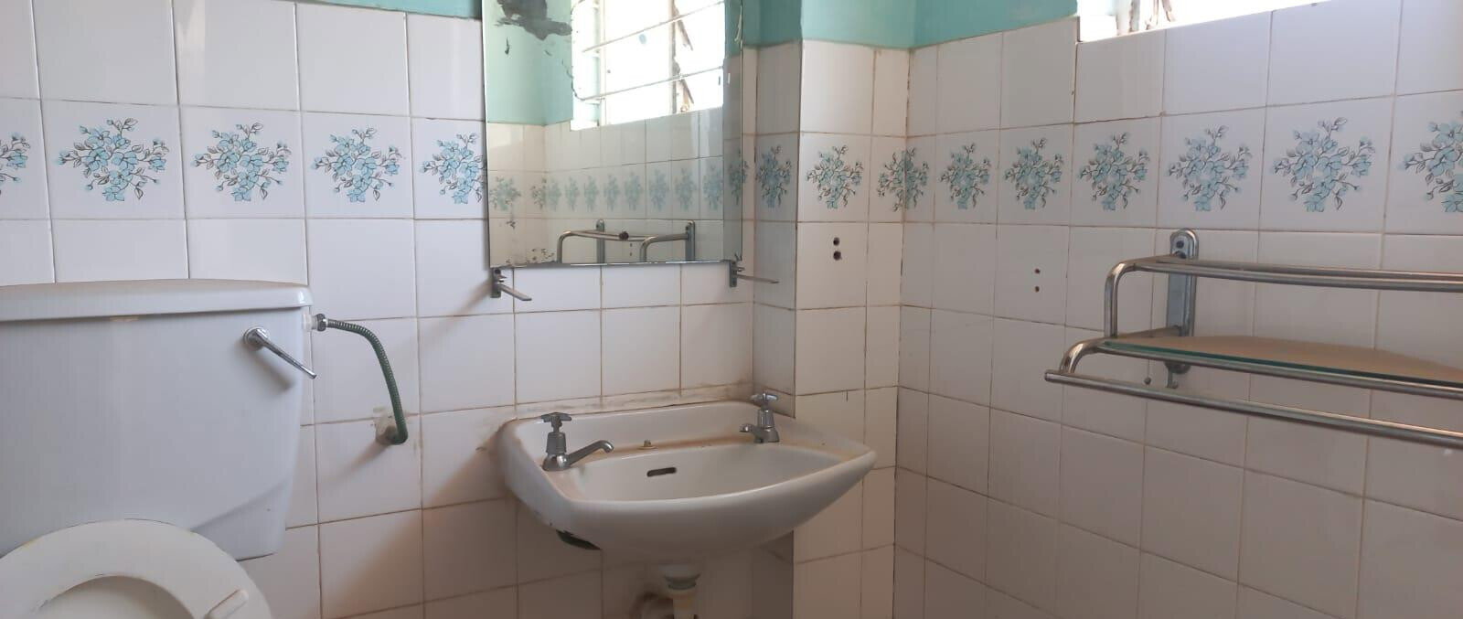 Classic 4BR Semi-Detached Maisonette with DSQ - Kileleshwa