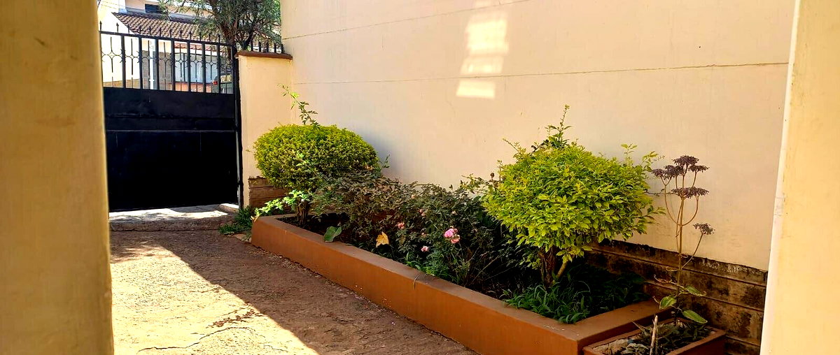 Classic 4BR Semi-Detached Maisonette with DSQ - Kileleshwa