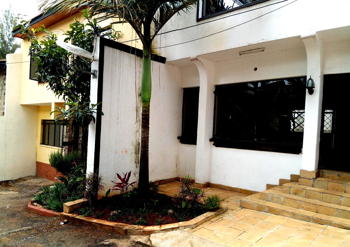 4BR Maisonette with Private Parking - Kileleshwa