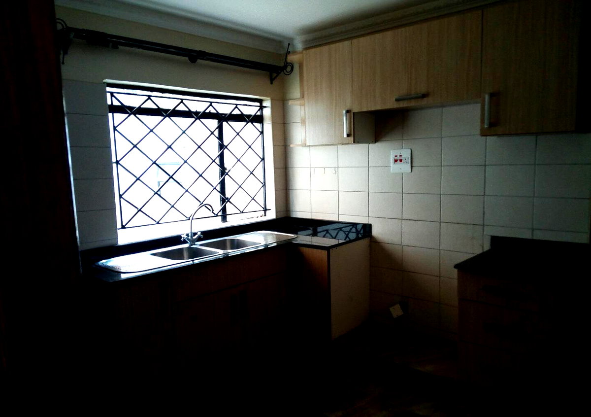 4BR Maisonette with Private Parking - Kileleshwa