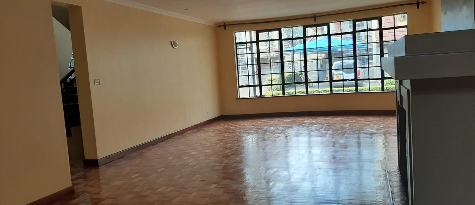 5BR All-Ensuite Townhouse with Fireplace & Study - Kileleshwa