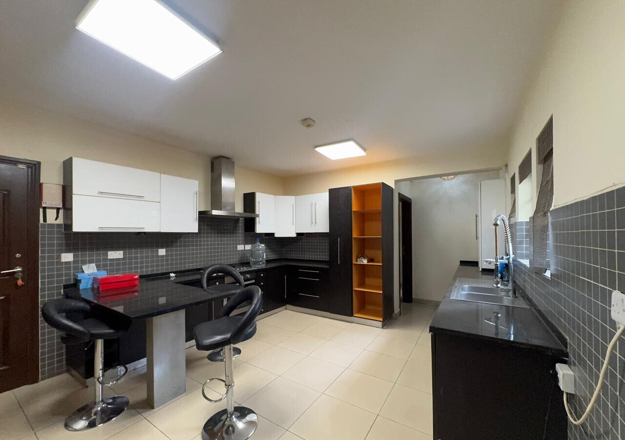 5BR All-Ensuite Townhouse with Pool & Gym in Runda Estate