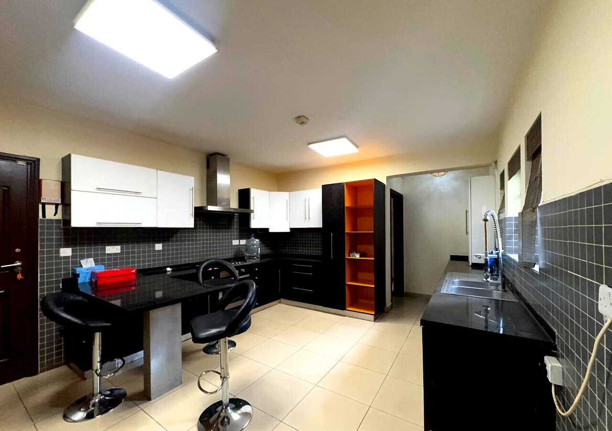 5BR All-Ensuite Townhouse with Pool & Gym in Runda Estate