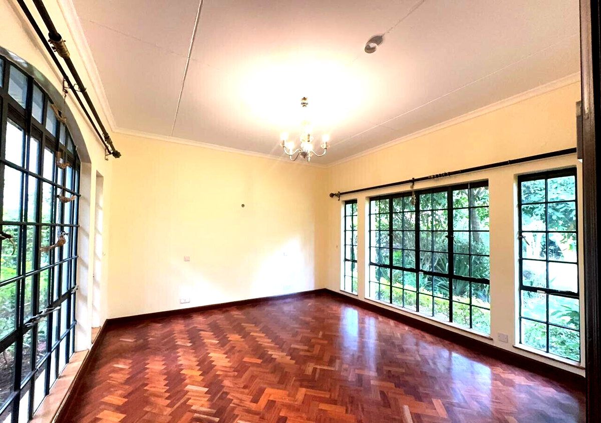 5BR All-Ensuite Townhouse with Pool & Gym in Runda Estate