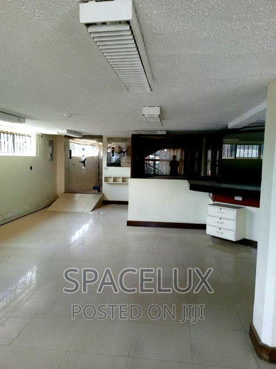 Banking Space 4500sqft - Image 3