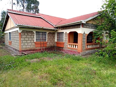 5bdrm Bungalow in Kabati, Kimorori/Wempa for sale - Image 2