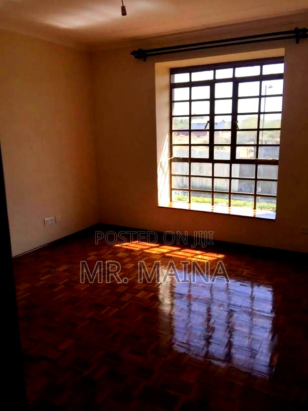 3bdrm Mansion in Graceland Estate, Lukenya for sale