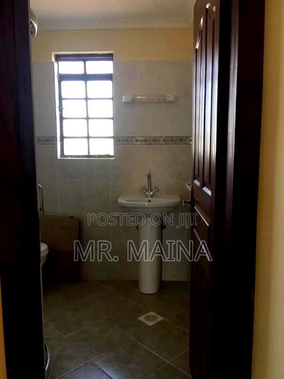 3bdrm Mansion in Graceland Estate, Lukenya for sale - Image 9