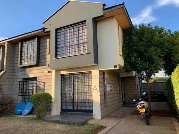 3bdrm Mansion in Graceland Estate, Lukenya for sale