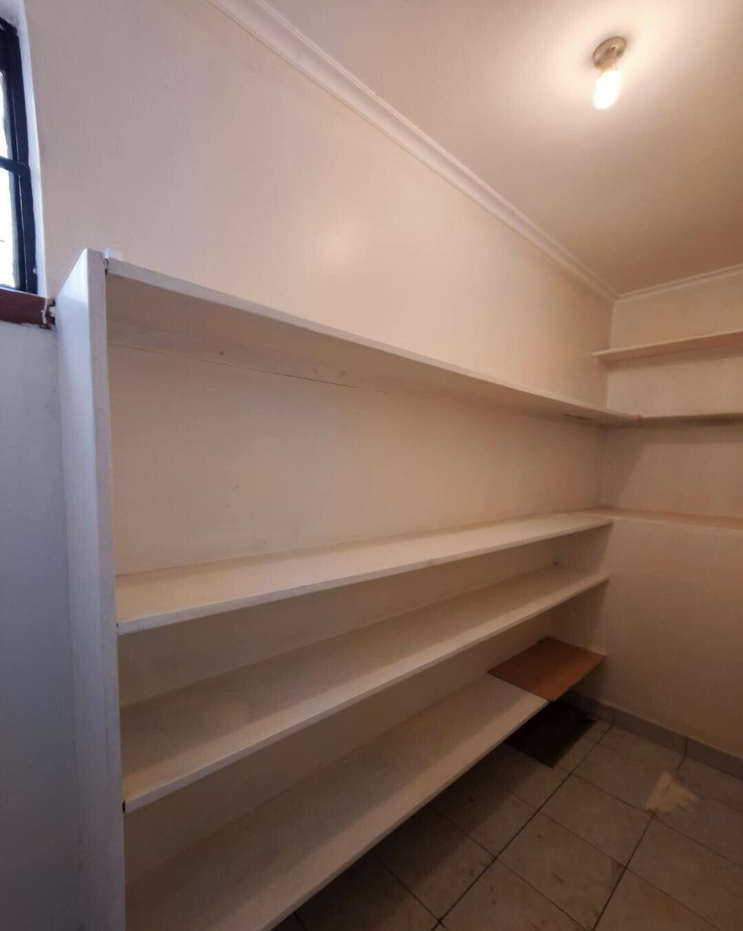 4-Ensuite Townhouse with Private Garden & DSQ - Lavington