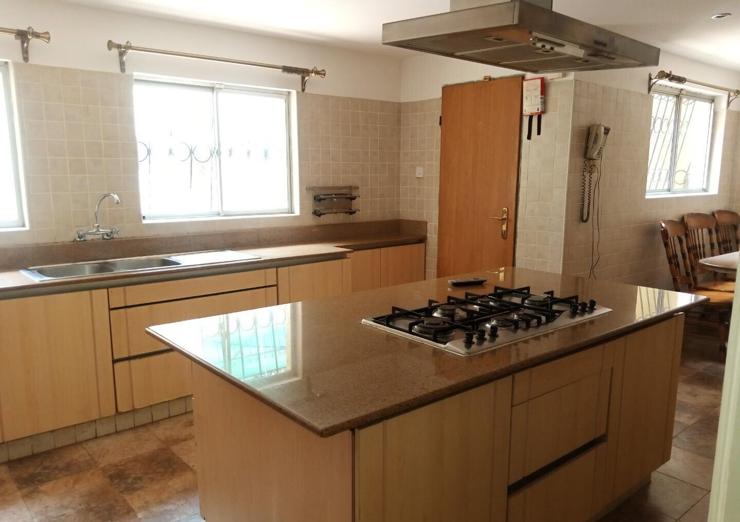 50x100 Plot 4BR Haven for KSh 400K