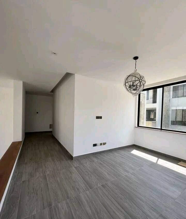 5-Ensuite Townhouse with DSQ in Quiet 7-Unit Gated Community - Lavington