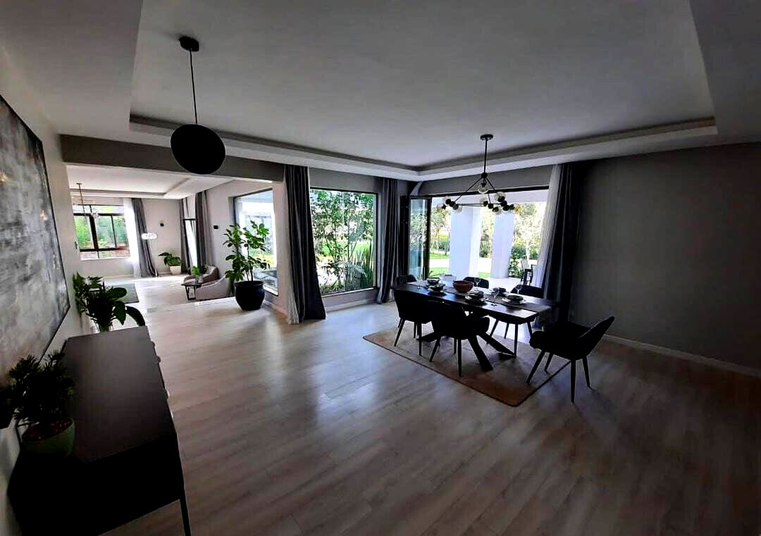 5-Ensuite Townhouse in Gated Community with Pool & Gym – Karen